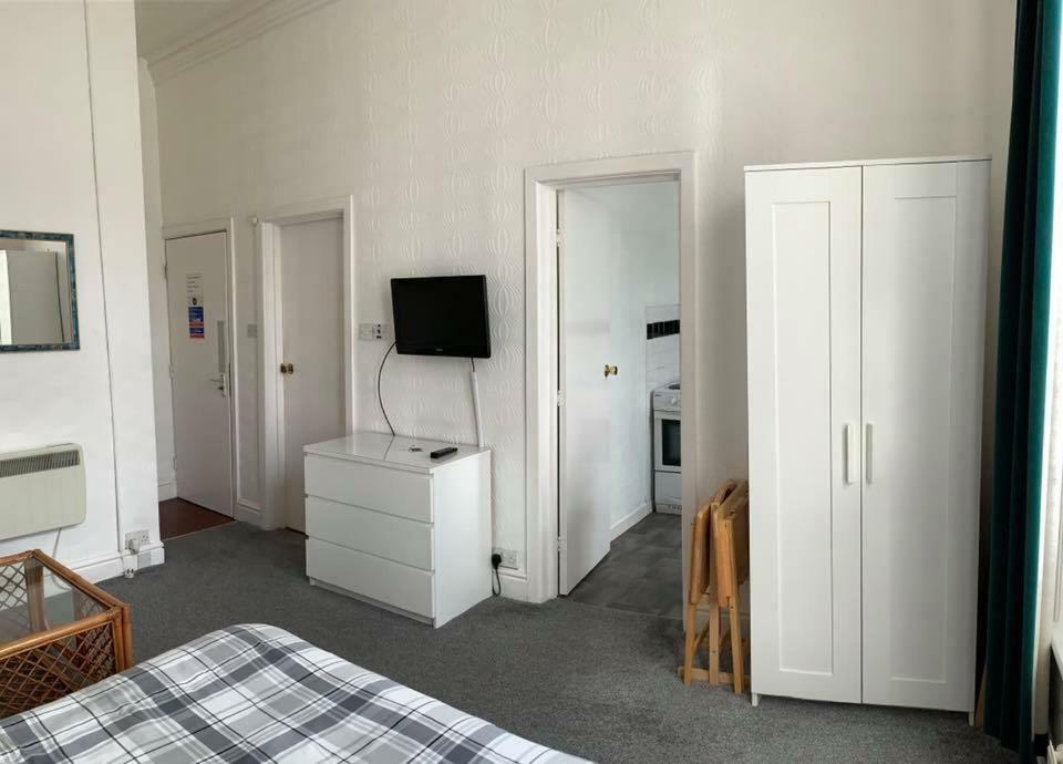 בלקפול Beeton Villas Holiday Apartments מראה חיצוני תמונה