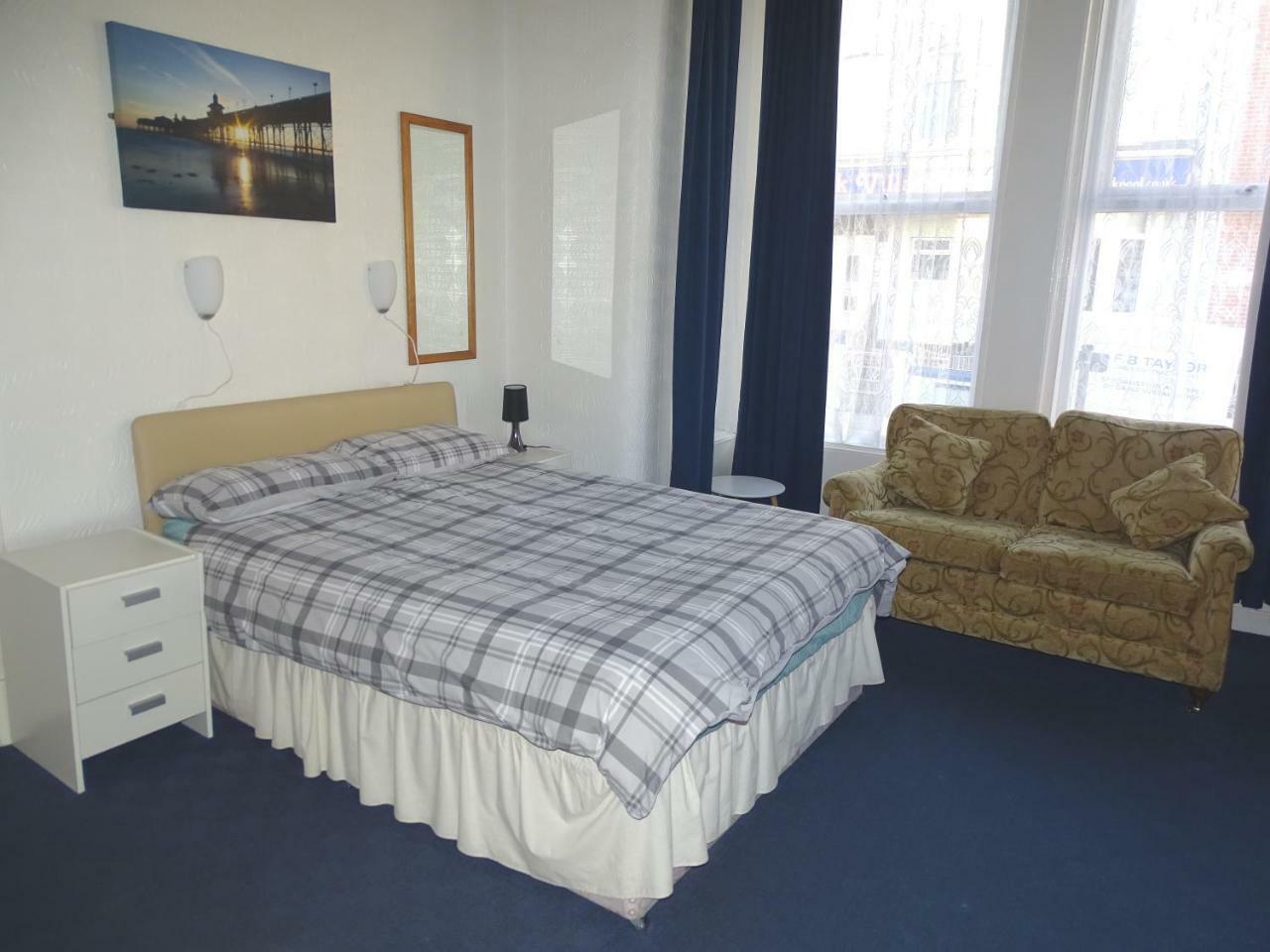 בלקפול Beeton Villas Holiday Apartments מראה חיצוני תמונה