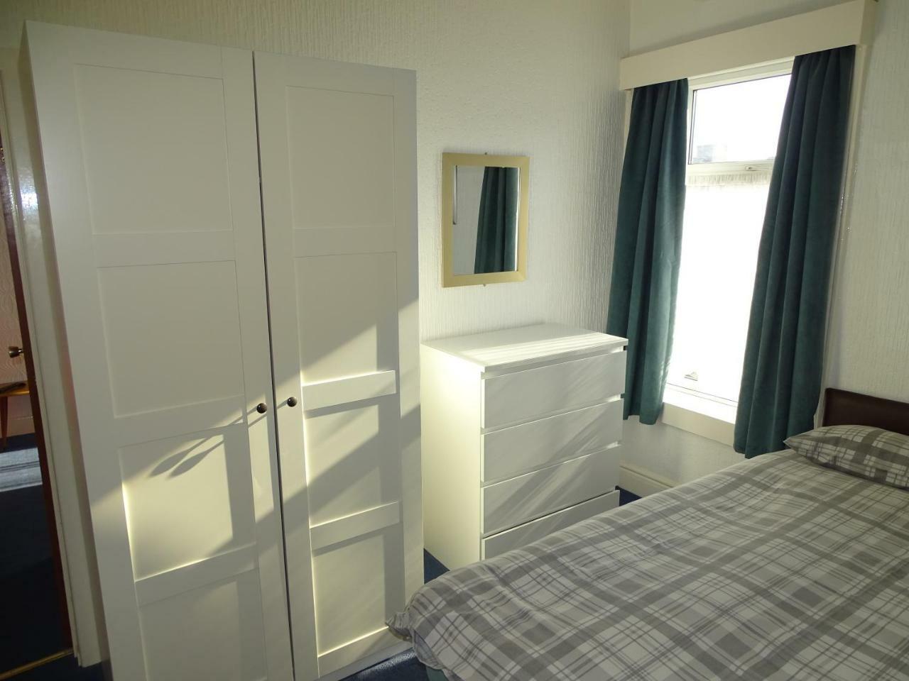בלקפול Beeton Villas Holiday Apartments מראה חיצוני תמונה