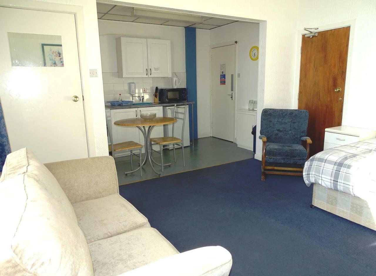 בלקפול Beeton Villas Holiday Apartments מראה חיצוני תמונה