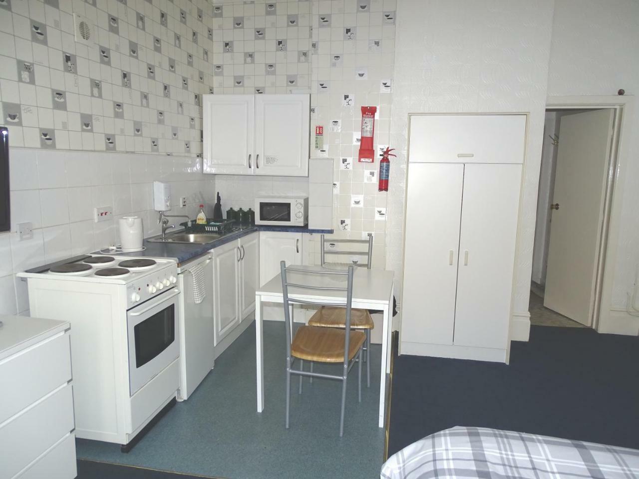 בלקפול Beeton Villas Holiday Apartments מראה חיצוני תמונה