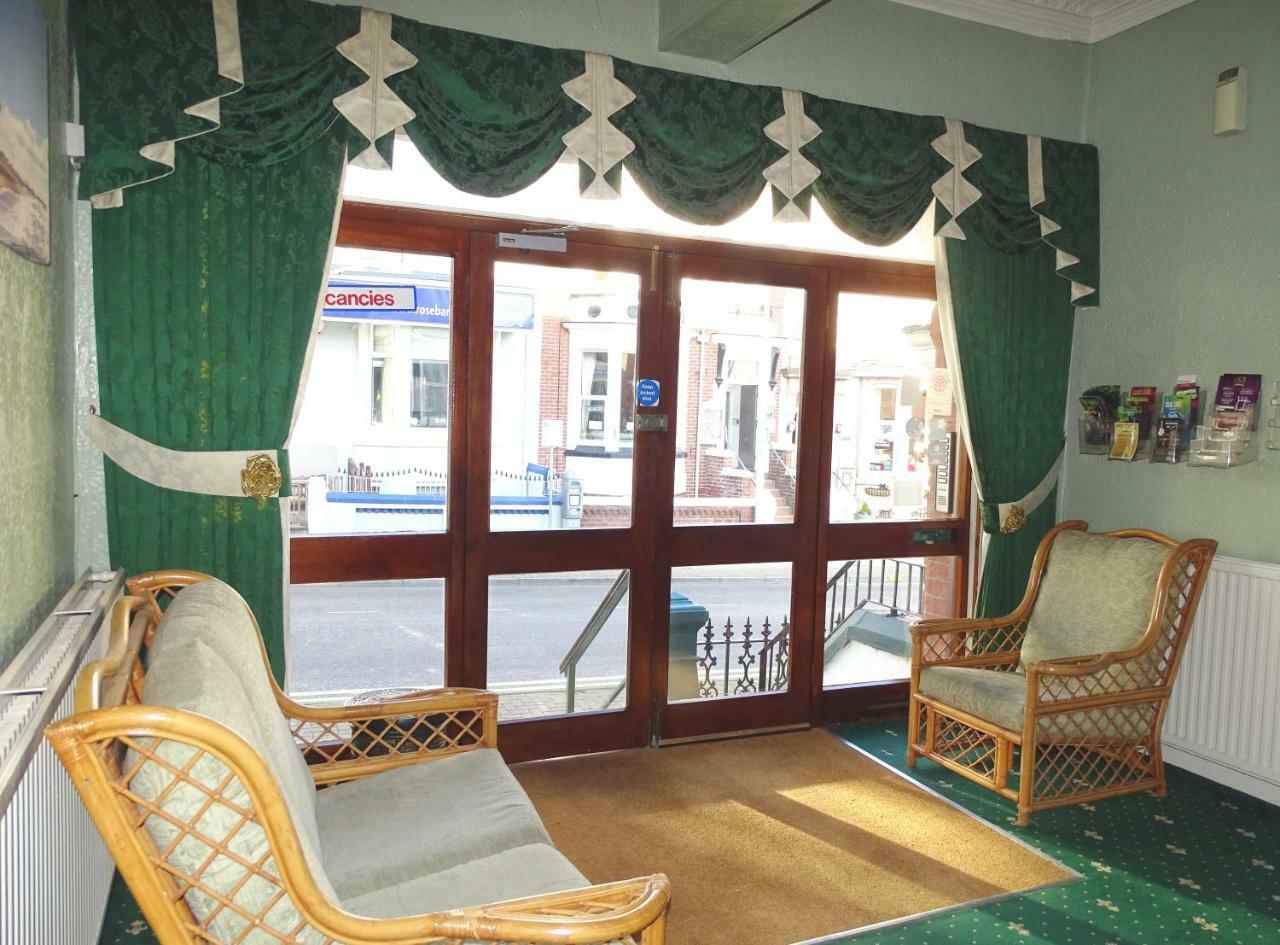 בלקפול Beeton Villas Holiday Apartments מראה חיצוני תמונה